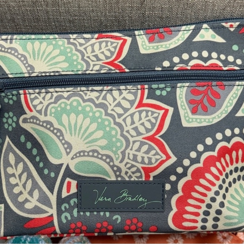 Vera Bradley Floral cosmetic bag Pouch like new